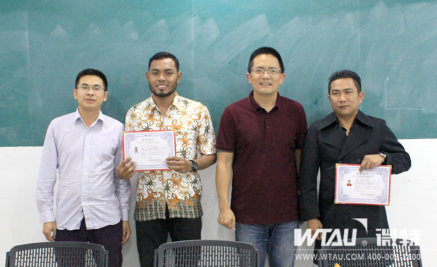 稀罕事兒，外國人來微特學技術！