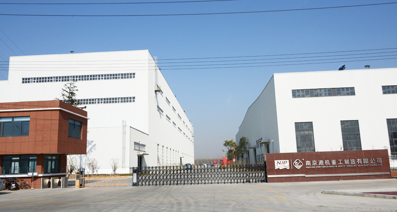 南京港機(jī)門座機(jī)安全從出廠開(kāi)始牢牢抓住