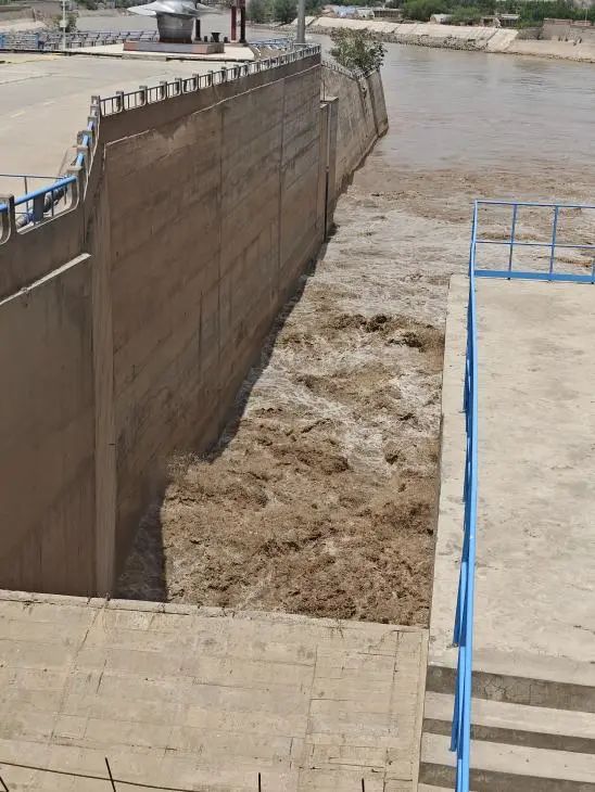 大峽水電站泄水底孔閘門(mén)控制系統(tǒng)順利驗(yàn)收